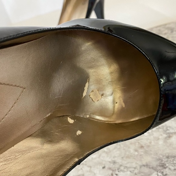 Vintage Guess Black Patent Leather Platform Pumps in Size 10 - Picture 8 of 11